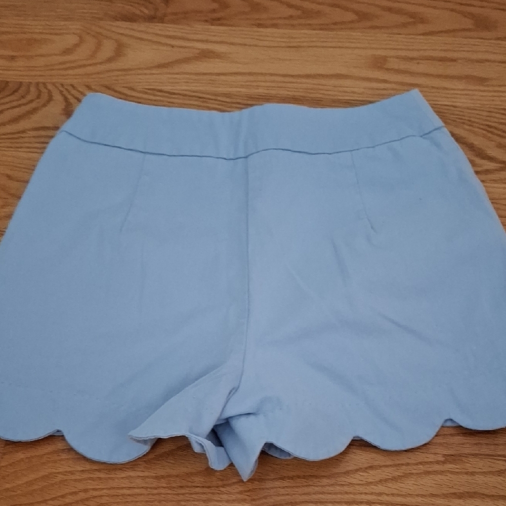 Francesca's Scalloped Shorts - Picture 2 of 6